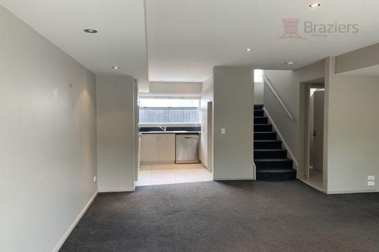 Photo of property in 30a Lyndon Street, Riccarton, Christchurch, 8041