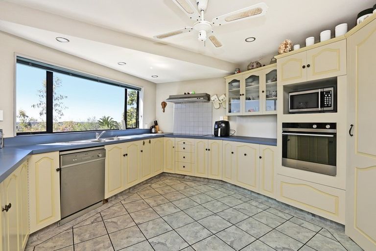 Photo of property in 49 Churchill Drive, Taradale, Napier, 4112