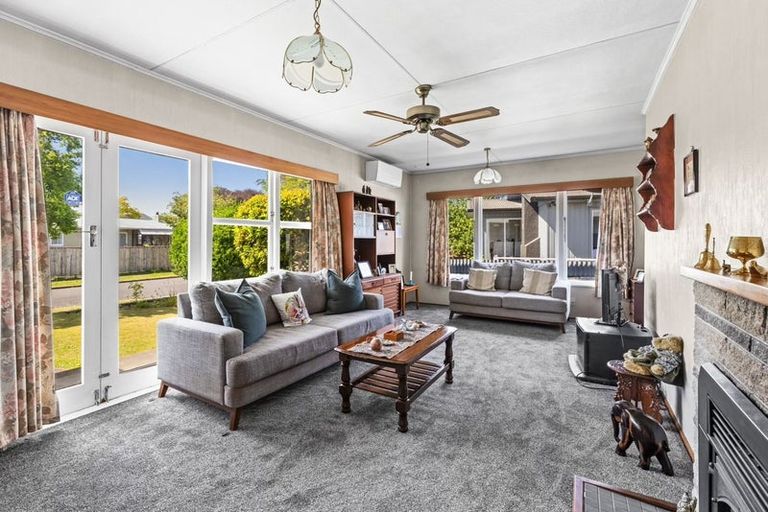 Photo of property in 5 Tasman Street, Havelock North, 4130