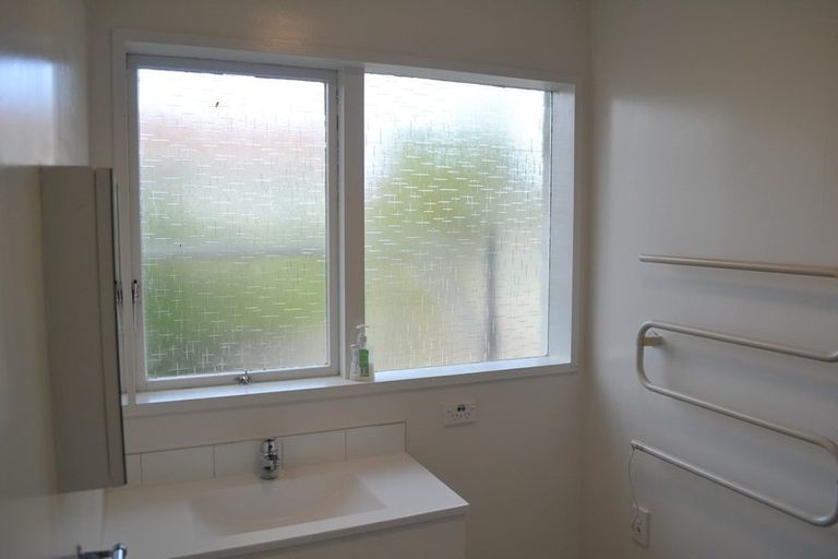 Photo of property in 2/8 Hatton Street, Karori, Wellington, 6012