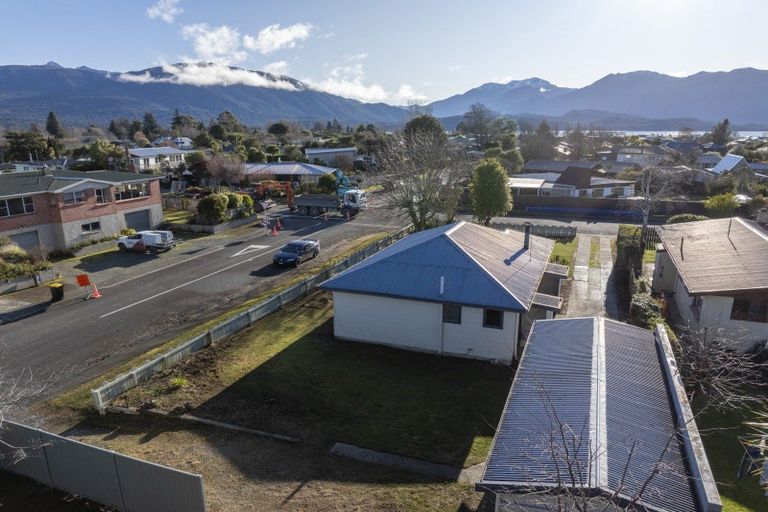 Photo of property in 12 Sutherland Street, Te Anau, 9600