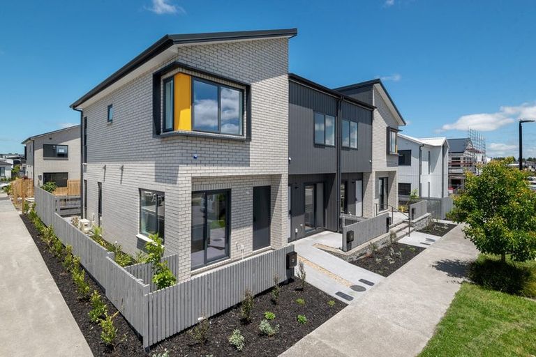 Photo of property in 4/17 Samuel Marsden Place, Whenuapai, Auckland, 0618