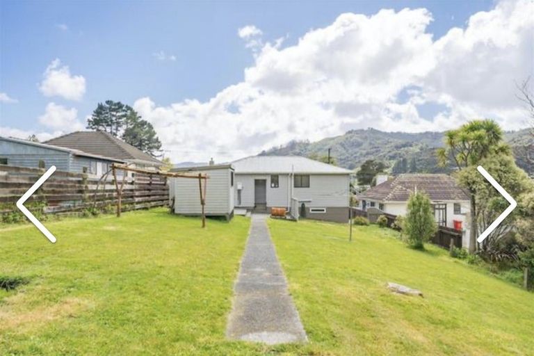 Photo of property in 17 Mcgowan Road, Wainuiomata, Lower Hutt, 5014