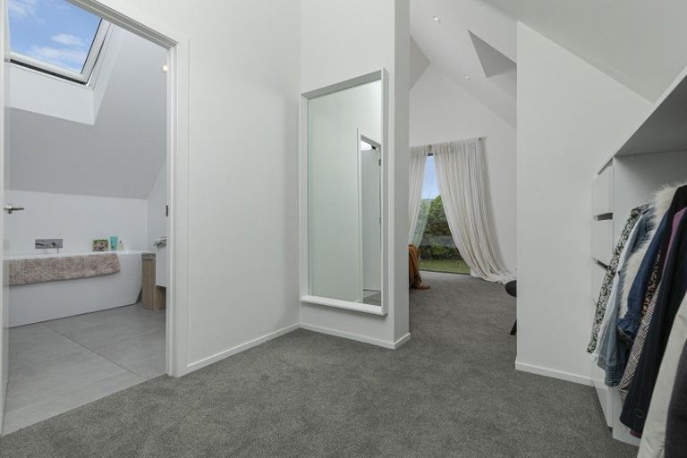 Photo of property in 39 Kent Terrace, Riverhead, 0820