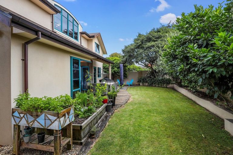 Photo of property in 25 Strowan Avenue, Fairfield, Hamilton, 3214