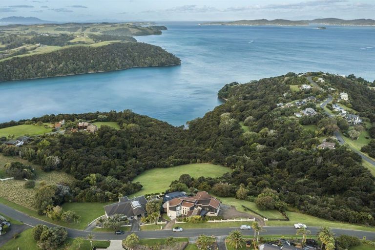 Photo of property in 4 Kotare Place, Sandspit, Warkworth, 0982