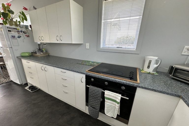 Photo of property in 66 Conway Road, Eltham, 4322