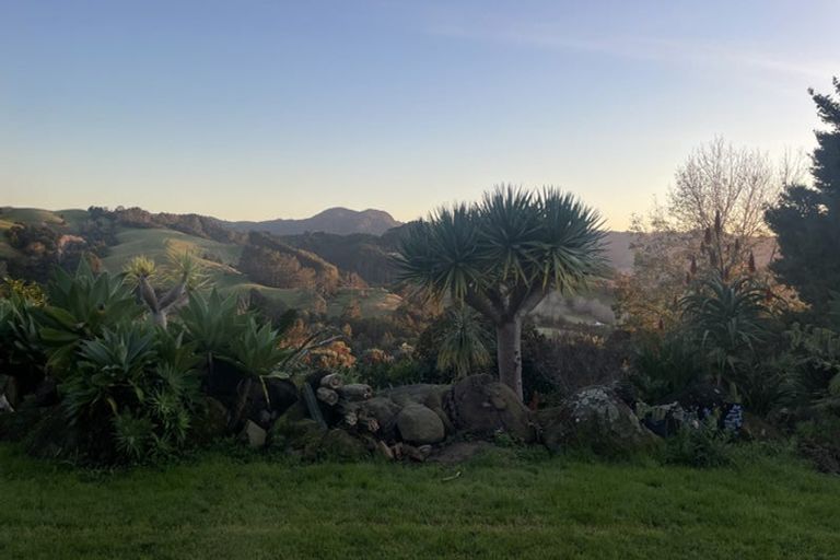 Photo of property in 1279 Leigh Road, Matakana, Warkworth, 0985