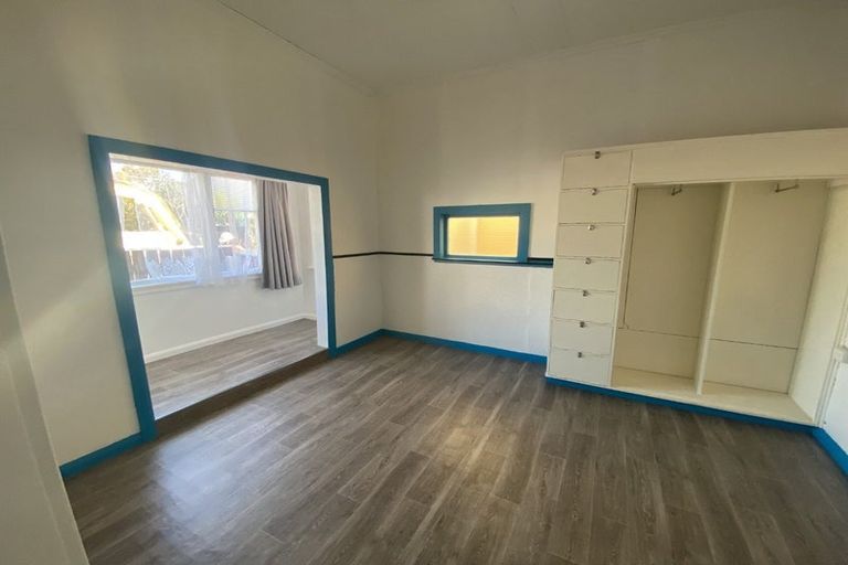 Photo of property in 28 Luxford Street, Berhampore, Wellington, 6023