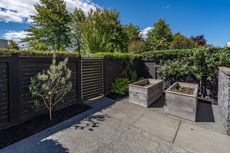 Photo of property in 38 Country Club Terrace, Northwood, Christchurch, 8051