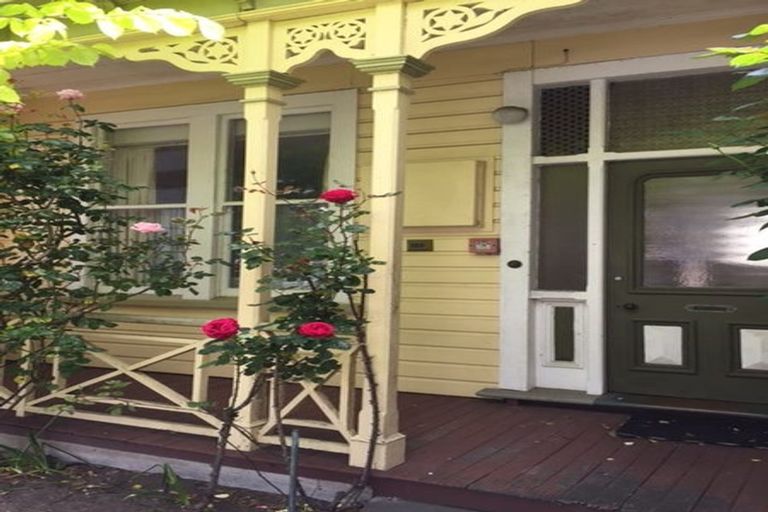 Photo of property in 120 Austin Street, Mount Victoria, Wellington, 6011