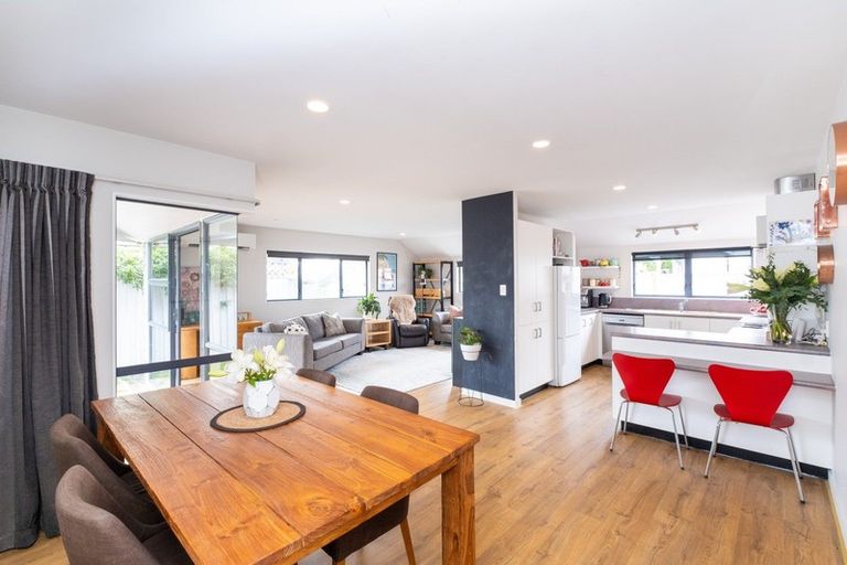 Photo of property in 18a Wharerangi Road, Tamatea, Napier, 4112