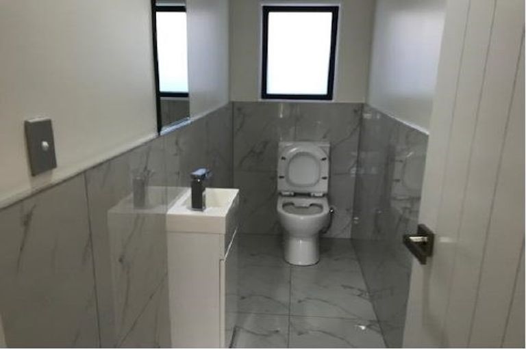 Photo of property in 33 Koroheke Road, Takanini, 2110