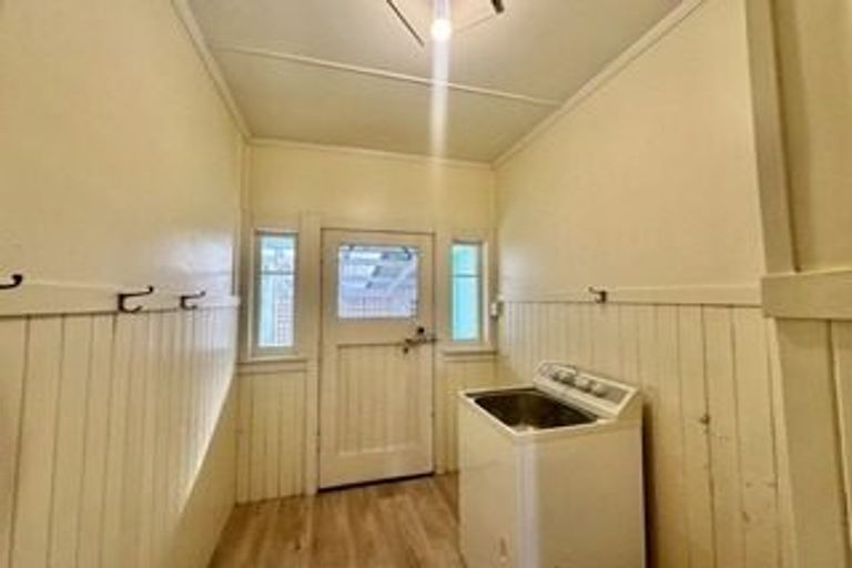 Photo of property in 117 Victoria Street, Cambridge, 3434