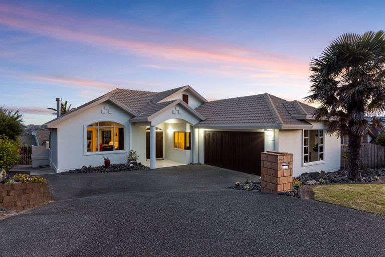 Photo of property in 26 Savoy Road, Orewa, 0931