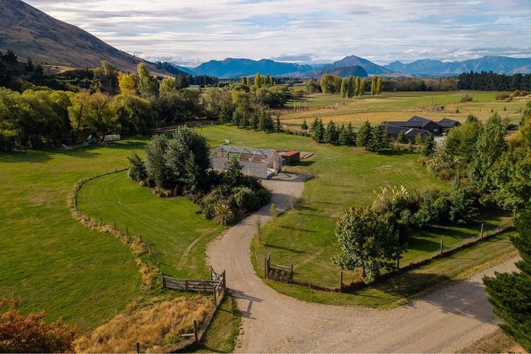 Photo of property in 930 Mount Barker Road, Wanaka, 9382