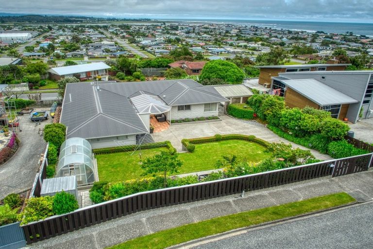 Photo of property in 29 Whitcombe Terrace, Hokitika, 7810