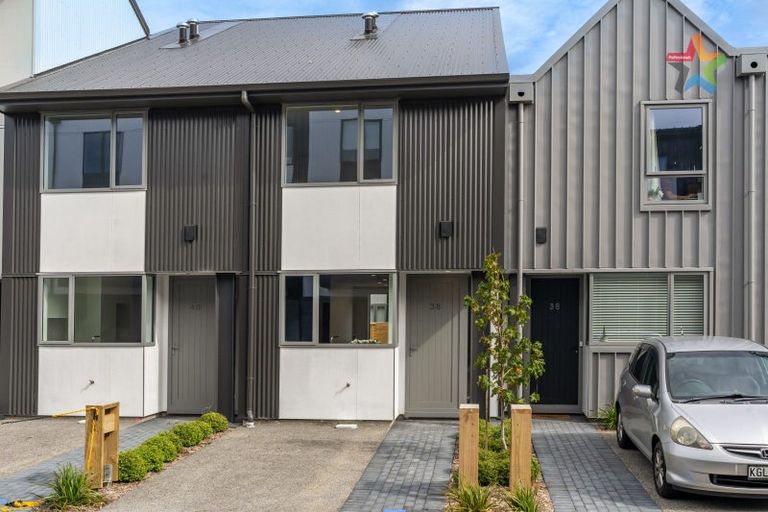 Photo of property in 38 John Street, Stokes Valley, Lower Hutt, 5019