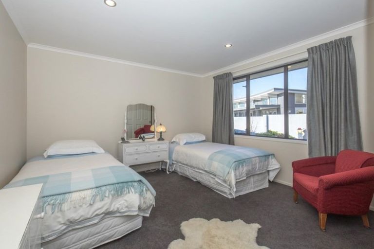 Photo of property in 35 Old Station Avenue, Wanaka, 9305