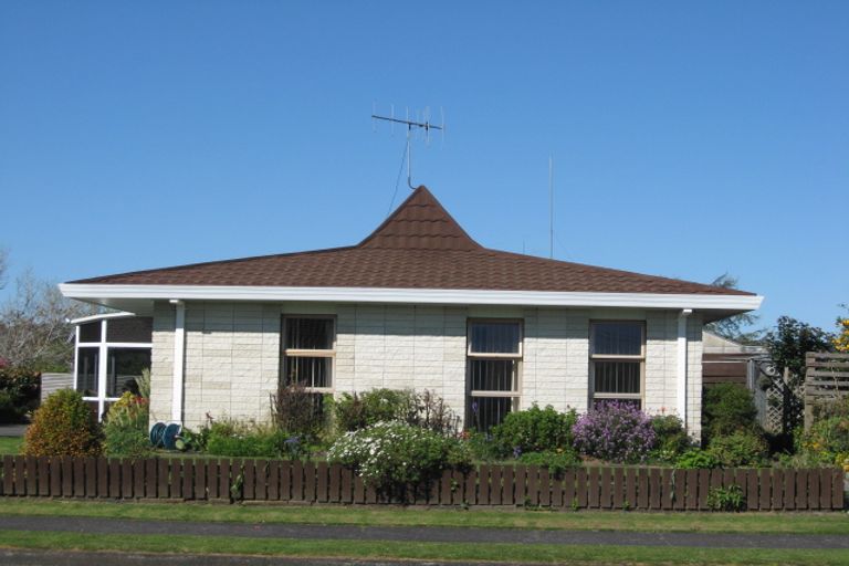 Photo of property in 48 Hakanoa Street, Huntly, 3700