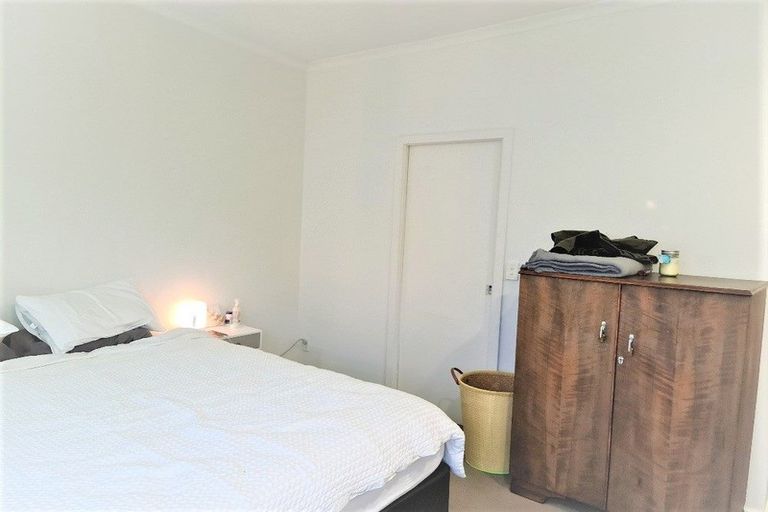 Photo of property in 74 Salamanca Road, Sunnynook, Auckland, 0620