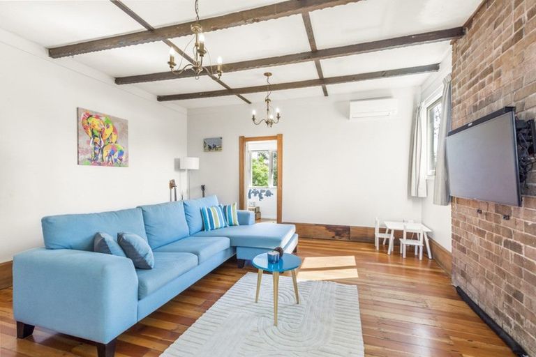 Photo of property in 2/22 Clayburn Road, Glen Eden, Auckland, 0602