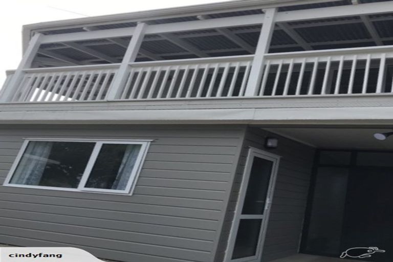 Photo of property in 18 Dunstall Place, Mangere Bridge, Auckland, 2022