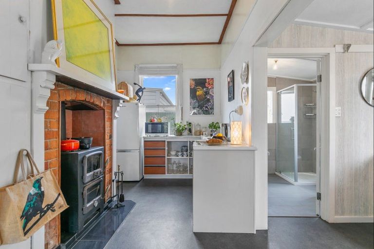 Photo of property in 165 Cambridge Street, Levin, 5510