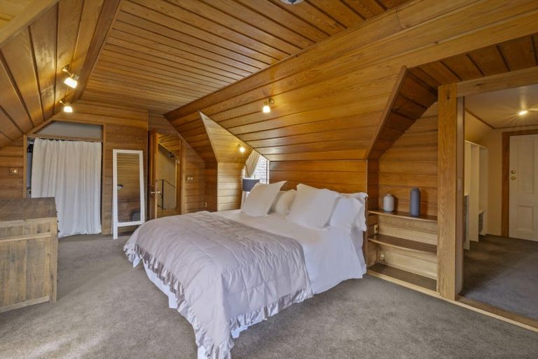 Photo of property in 11 Arrowtown-lake Hayes Road, Lake Hayes, Queenstown, 9371