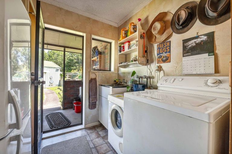 Photo of property in 115 Alfred Road, Egmont Village, New Plymouth, 4371