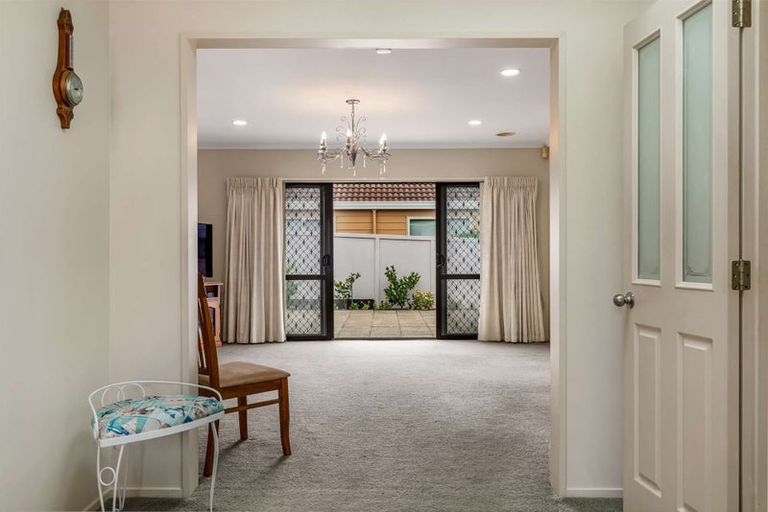 Photo of property in 18 Devon Street, Glenholme, Rotorua, 3010