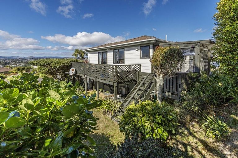 Photo of property in 5 Tikati View, Titahi Bay, Porirua, 5022