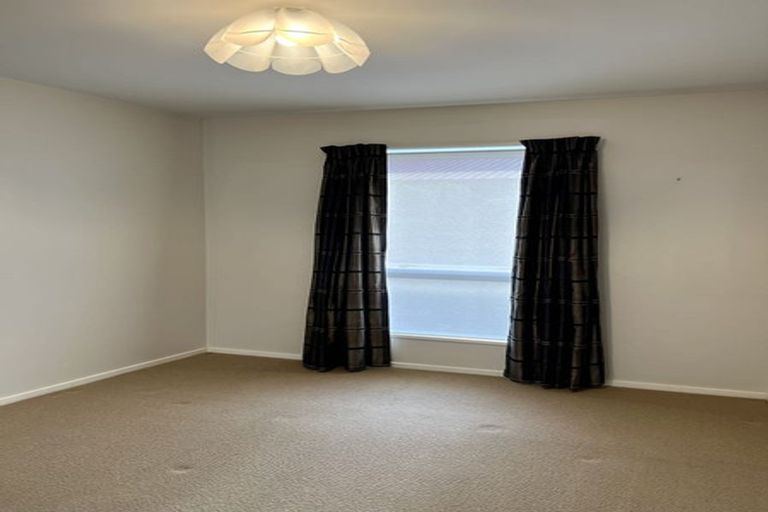 Photo of property in 2 Jocelyn Street, Casebrook, Christchurch, 8051