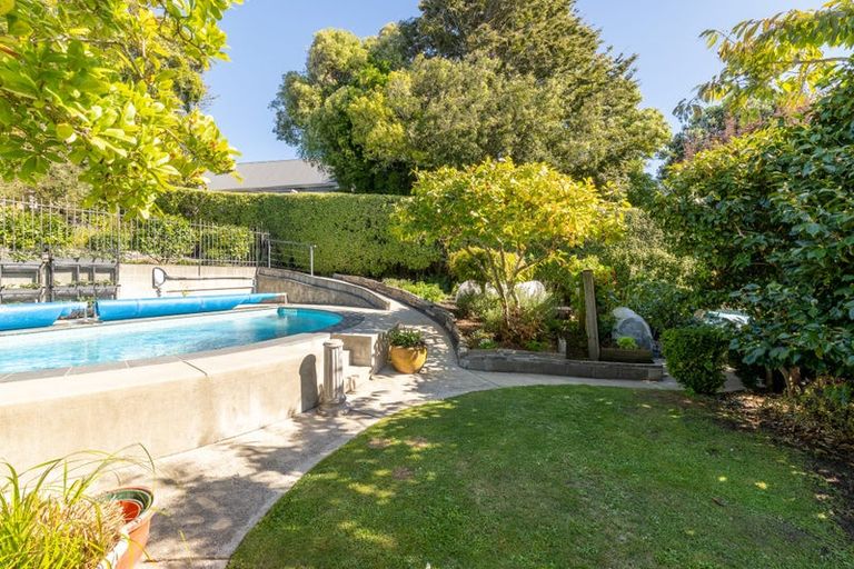 Photo of property in 8 Sulby Road, Cashmere, Christchurch, 8022