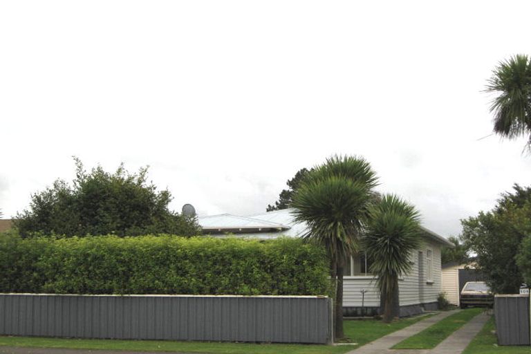 Photo of property in 509 Lascelles Street, Saint Leonards, Hastings, 4120