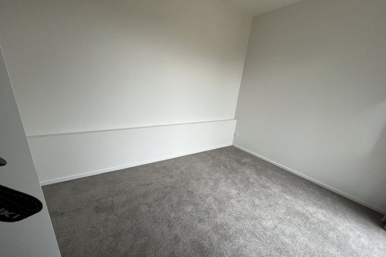 Photo of property in 4/535 Swanson Road, Ranui, Auckland, 0612