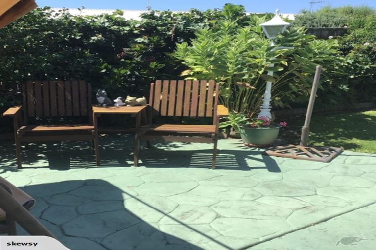 Photo of property in 1/123 Avondale Road, Greenmeadows, Napier, 4112