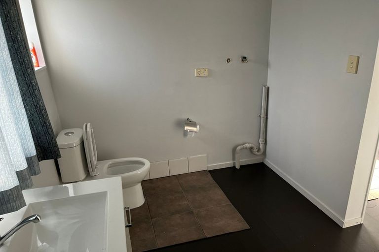 Photo of property in 129 Golf Road, Titirangi, Auckland, 0600