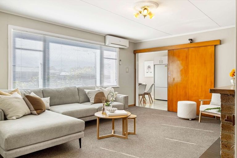 Photo of property in 40 Hadfield Crescent, College Estate, Whanganui, 4500