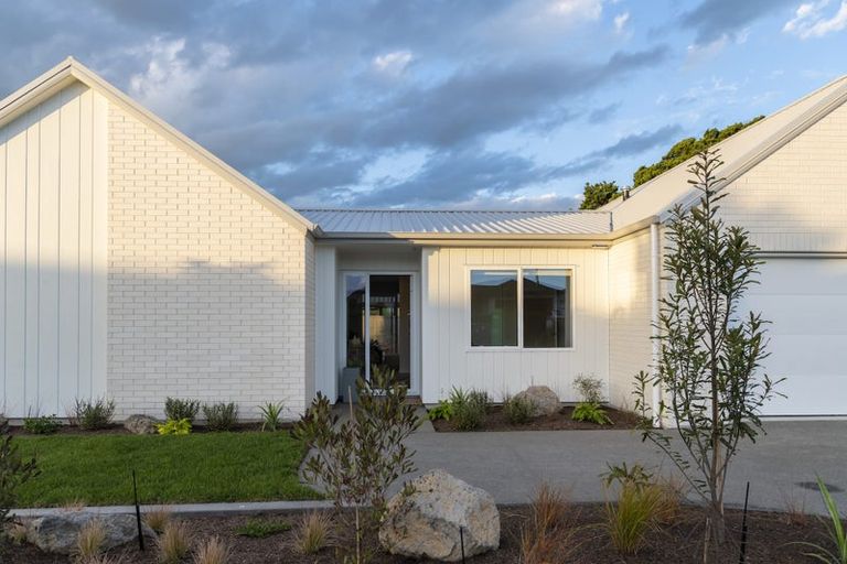 Photo of property in 4 Bygrave Place, Bishopdale, Christchurch, 8053