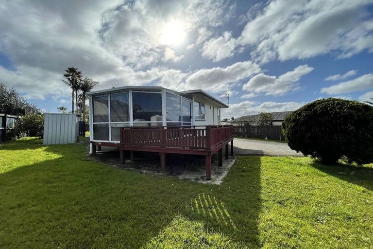 Photo of property in 42 Diorella Drive, Clover Park, Auckland, 2019