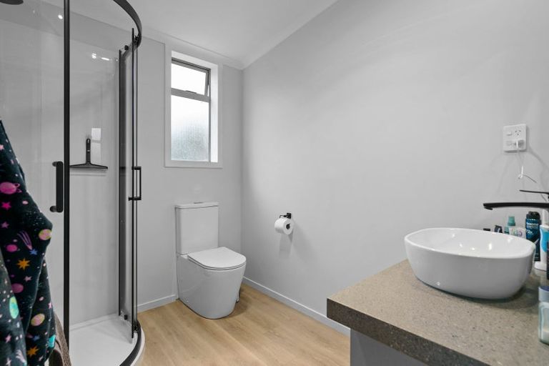 Photo of property in 186 Thornton Road, Cambridge, 3434