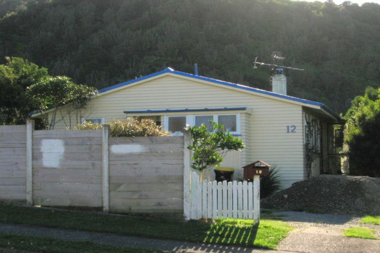 Photo of property in 12 Mahinawa Street, Takapuwahia, Porirua, 5022