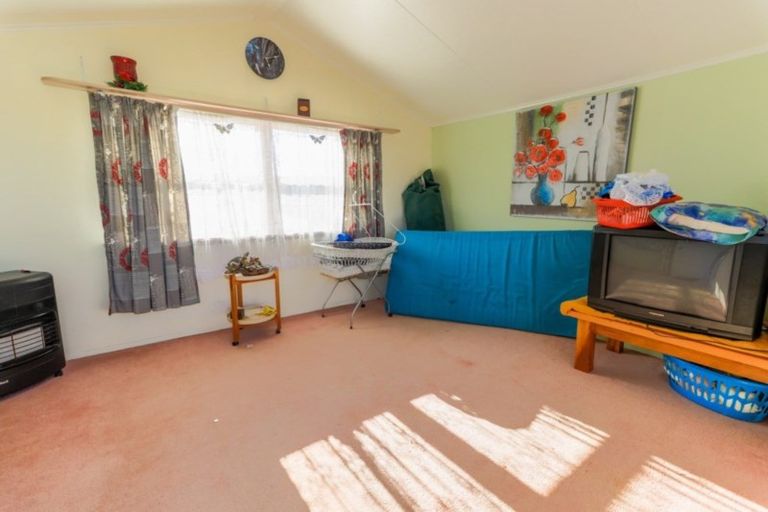 Photo of property in 19 Thynne Street, Foxton, 4814