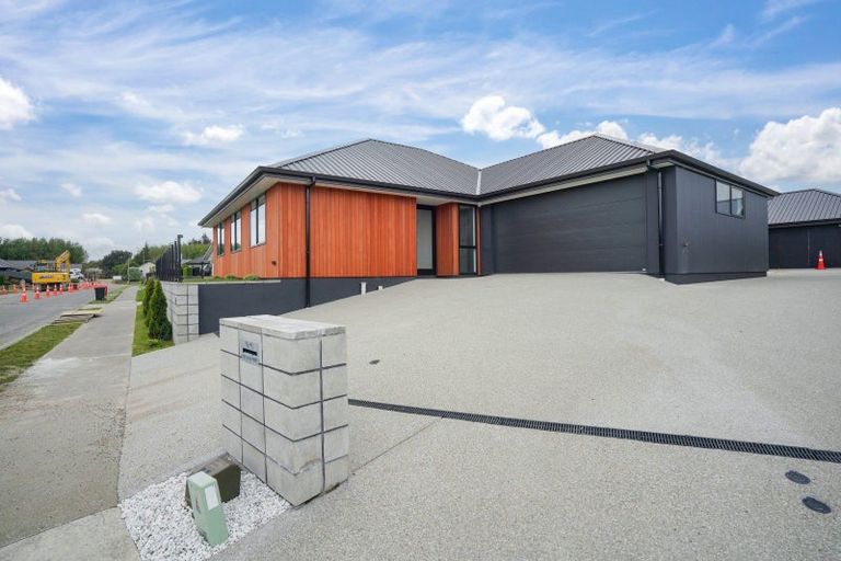 Photo of property in 97 Hoffman Court, Waikiwi, Invercargill, 9810