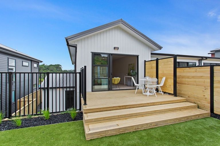 Photo of property in 27 Barrel Crescent, Swanson, Auckland, 0614