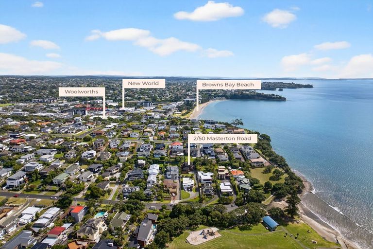 Photo of property in 2/50 Masterton Road, Rothesay Bay, Auckland, 0630