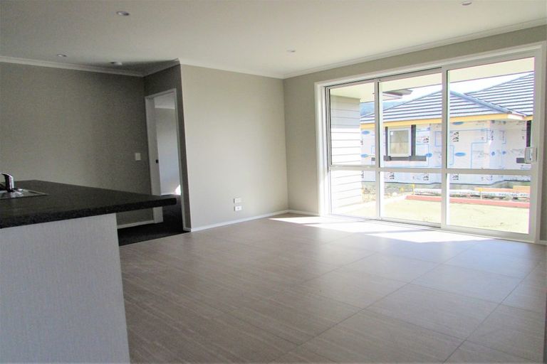 Photo of property in 17 Poulson Grove, Trentham, Upper Hutt, 5018