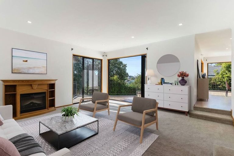 Photo of property in 90 Pah Road, Cockle Bay, Auckland, 2014