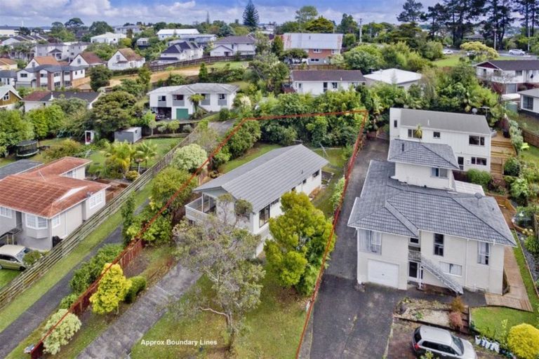 Photo of property in 66 Lavery Place, Sunnynook, Auckland, 0632